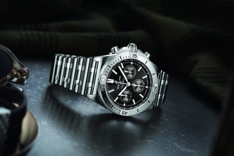 Breitling-Chronomat-B01-42_AB01341B1B1A1_UK-Edition_Fake