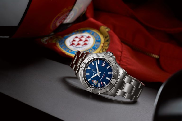 Breitling-Avenger-Auto-42-Red-Arrows_A173281A1C1A1_UK-Edition_replica